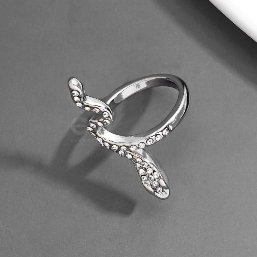 NWT Silver Rhinestone Snake Ring - Picture 3 of 3